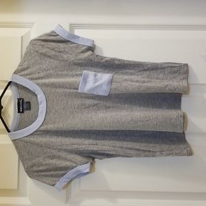 💥3/$10💥 Two Cropped Ringer Pocket Tees